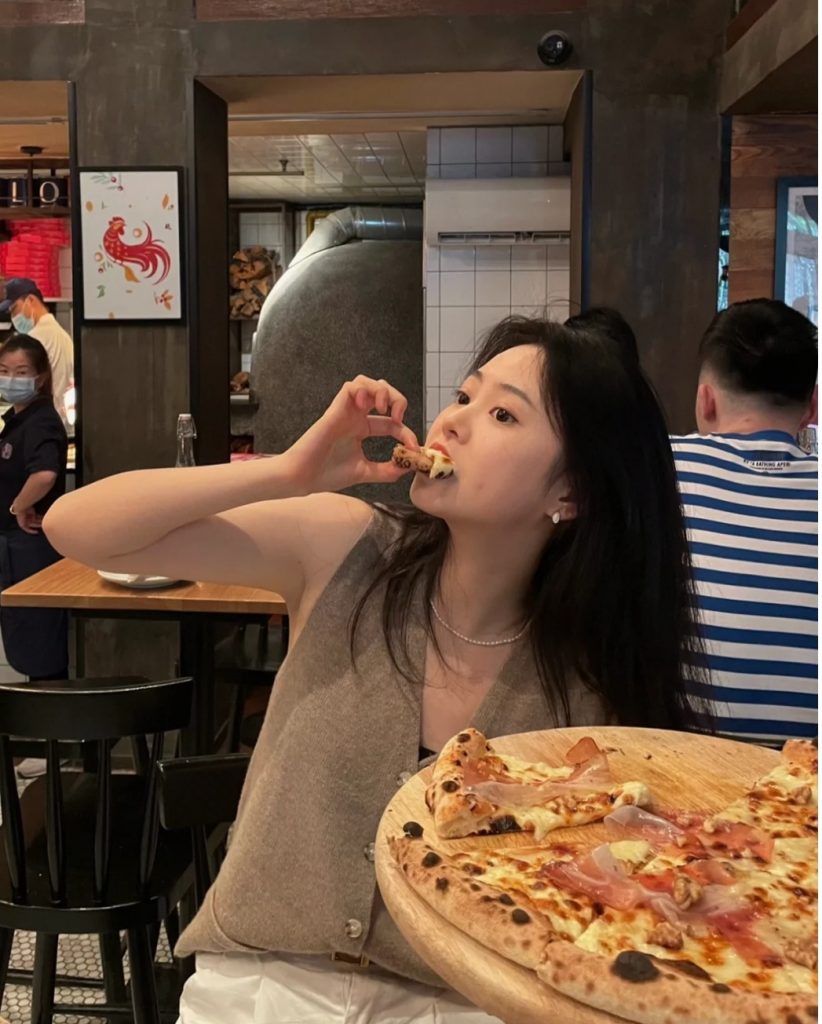 bar centrale pizza in China