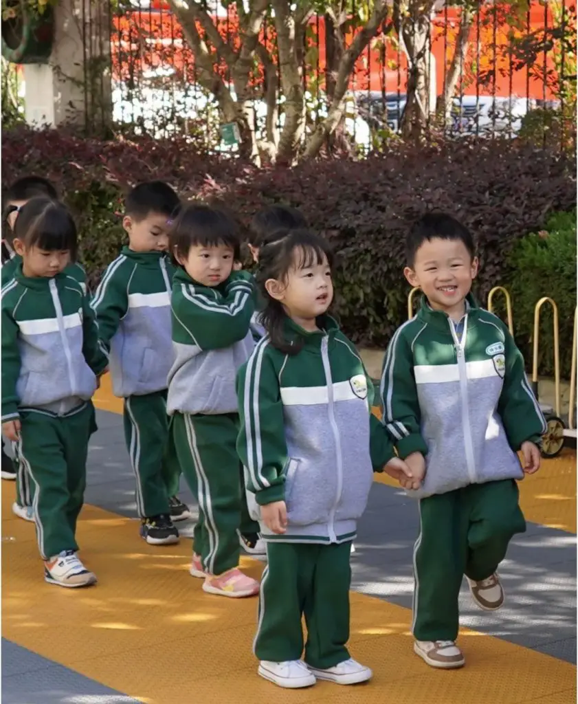 kindergarten school uniforms