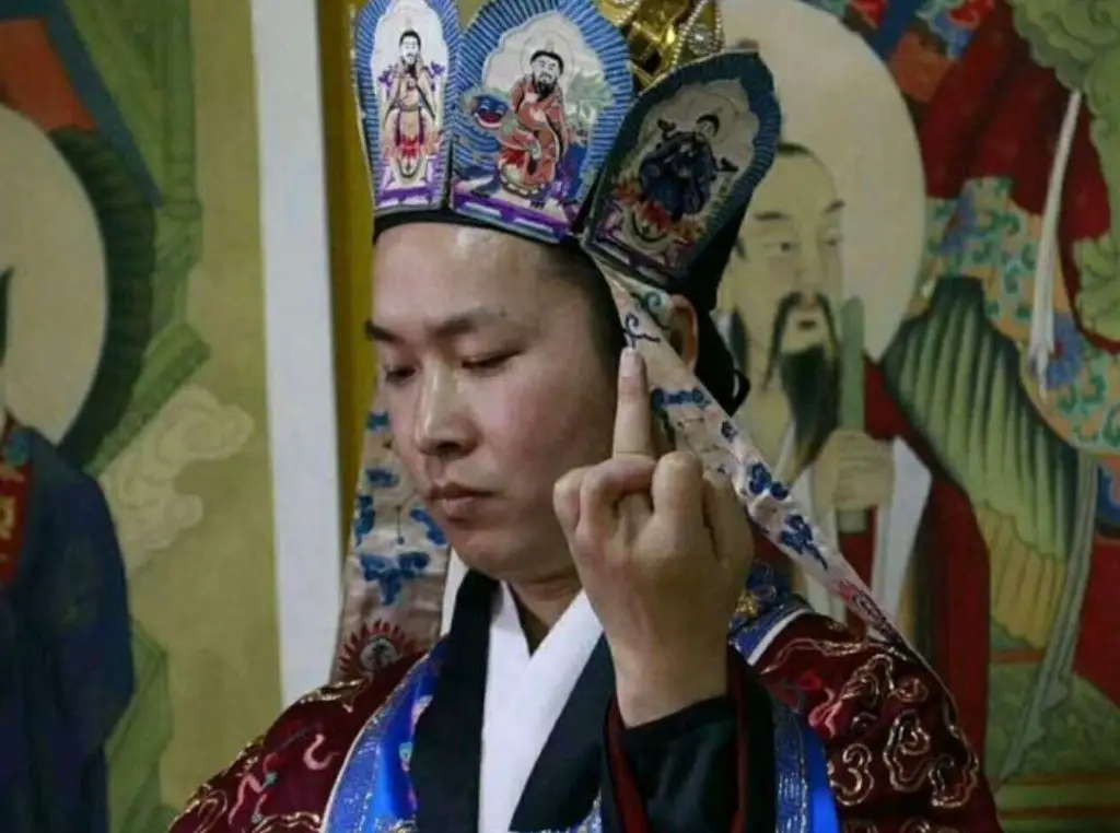 Chinese middle finger